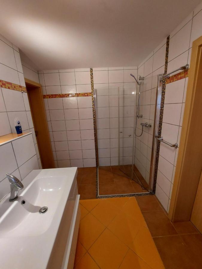 Lovely Appartment With Private Patio And Private Entrance In Luxembourg 60M2 Saeul Buitenkant foto